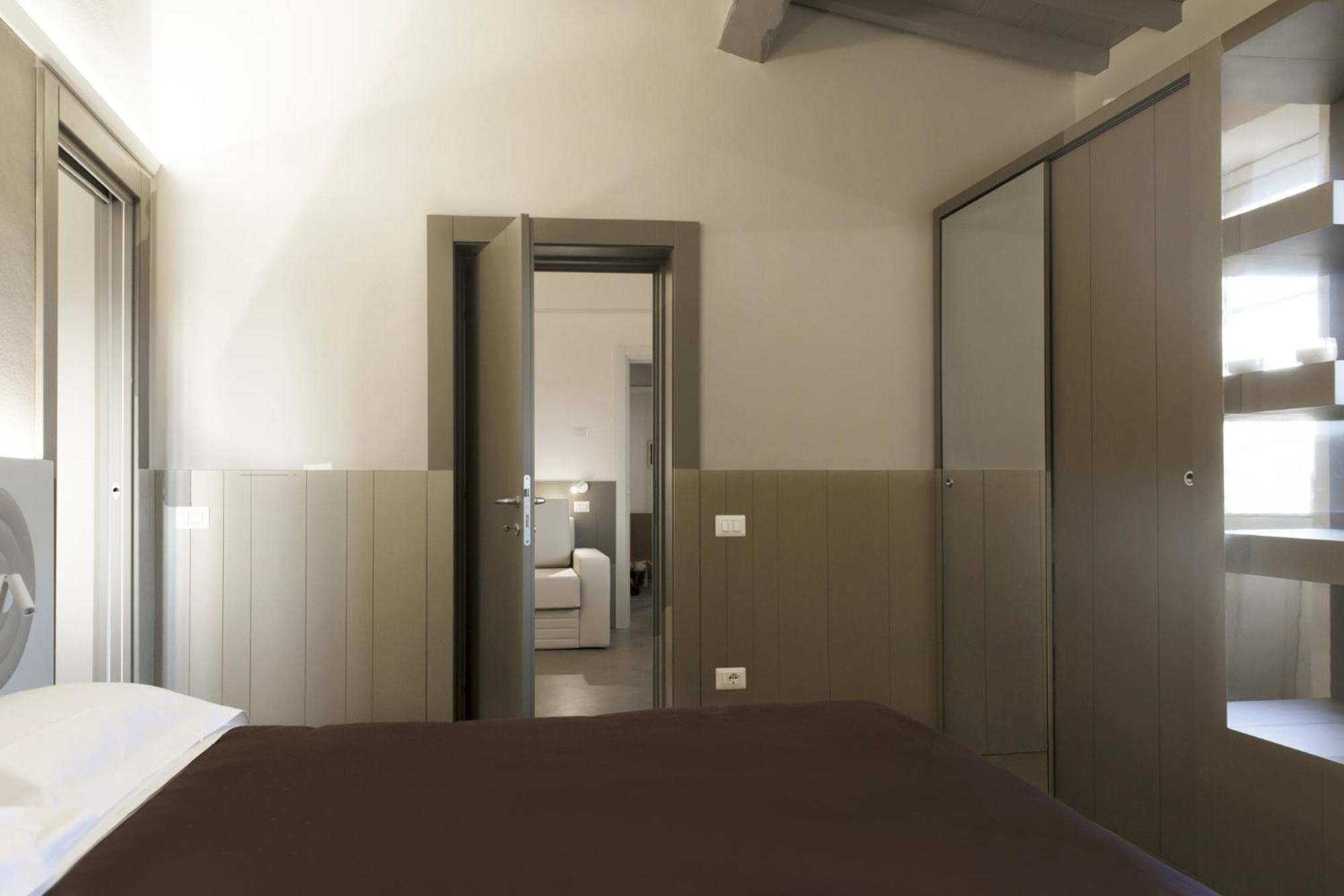 Deluxe One-Bedroom Suite